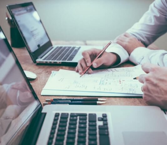 4 Tips For Scaling Your Tech-Based Business Efficiently scaling
